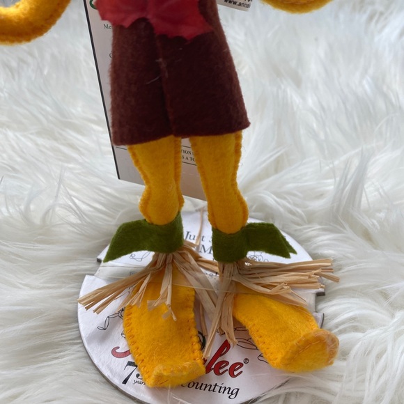 ANNALEE 9” Gold Fall Elf - Picture 3 of 4